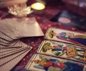 Understanding Tarot: A Beginner’s Guide to Structure and Reading